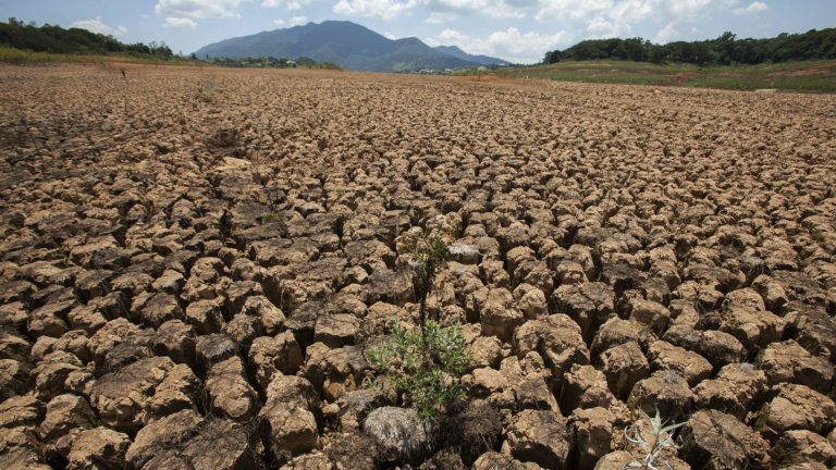 Sequía e inundaciones: como el cambio climático impacta el agua