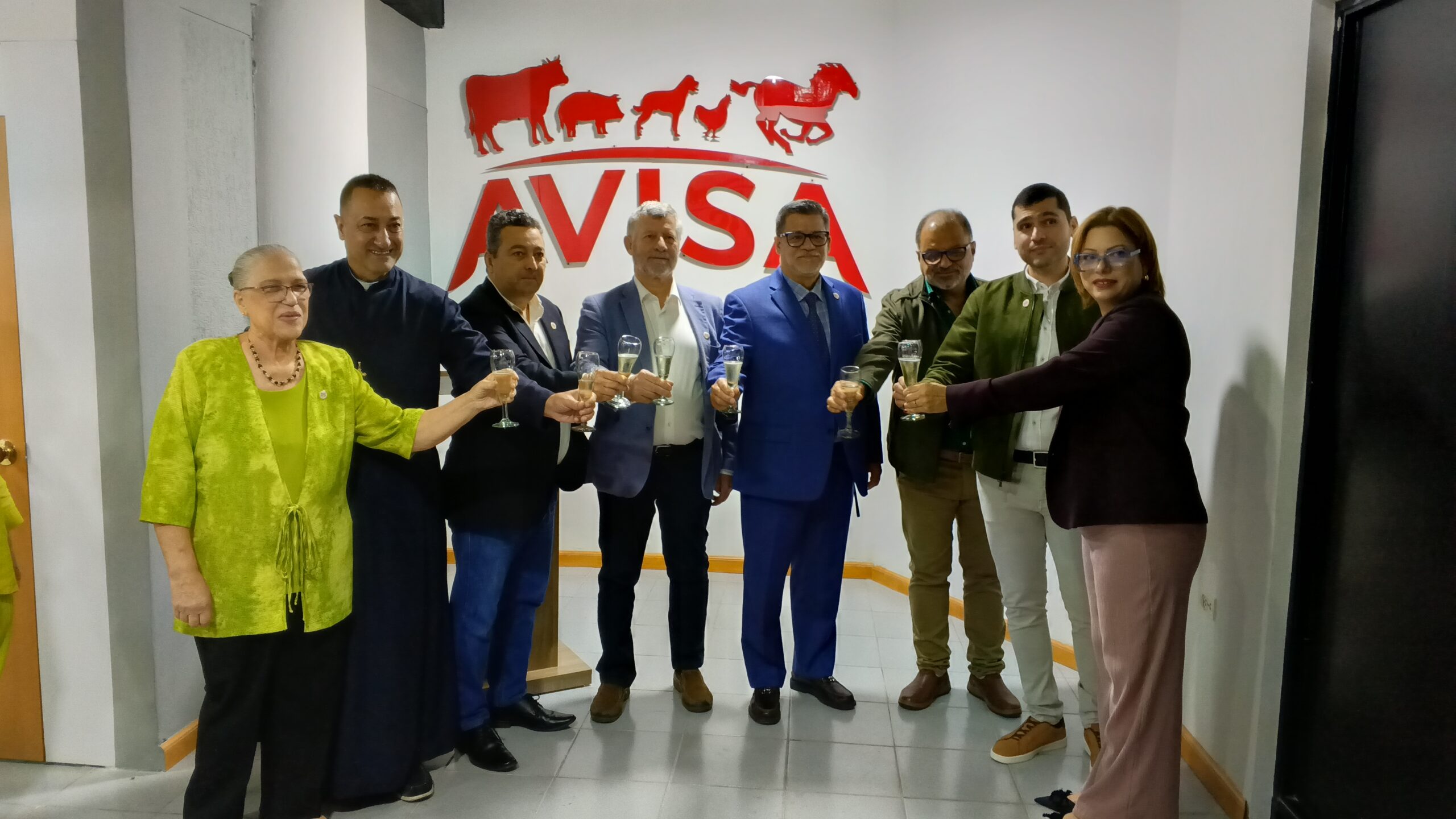 AVISA inauguró su nuevo Salón de Usos Múltiples AVISA Forma para potenciar la capacitación presencial en el sector de salud animal