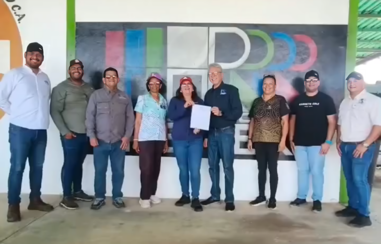 Facultad de Agronomía de la UCV y Revex Agrícola firman alianza para impulsar la formación y el desarrollo técnico en el campo